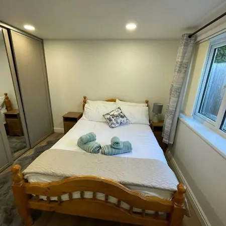شقة Modern 1 Bed 10 Mins To Leeds Cent *